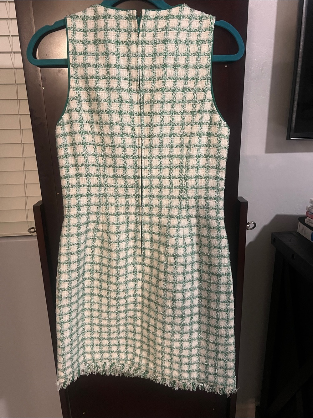 Lilly Pulitzer Green & White Tweed Sleeveless Shift Dress - Picture 6 of 6